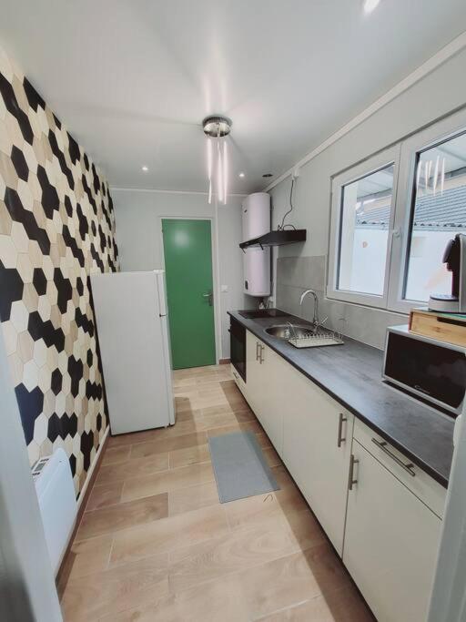 Family Flat Stade De France Airport Cdg Le Bourget "Appart'7" بيارفيت-سور-سين المظهر الخارجي الصورة